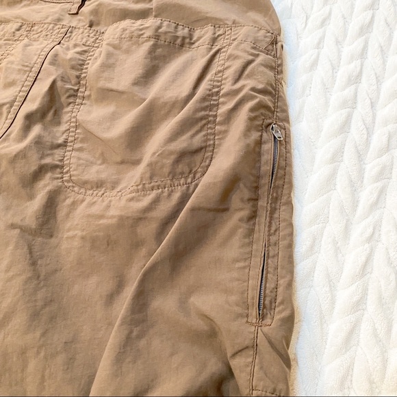 Mountain Hardwear Nylon Hiking Shorts - Picture 5 of 8